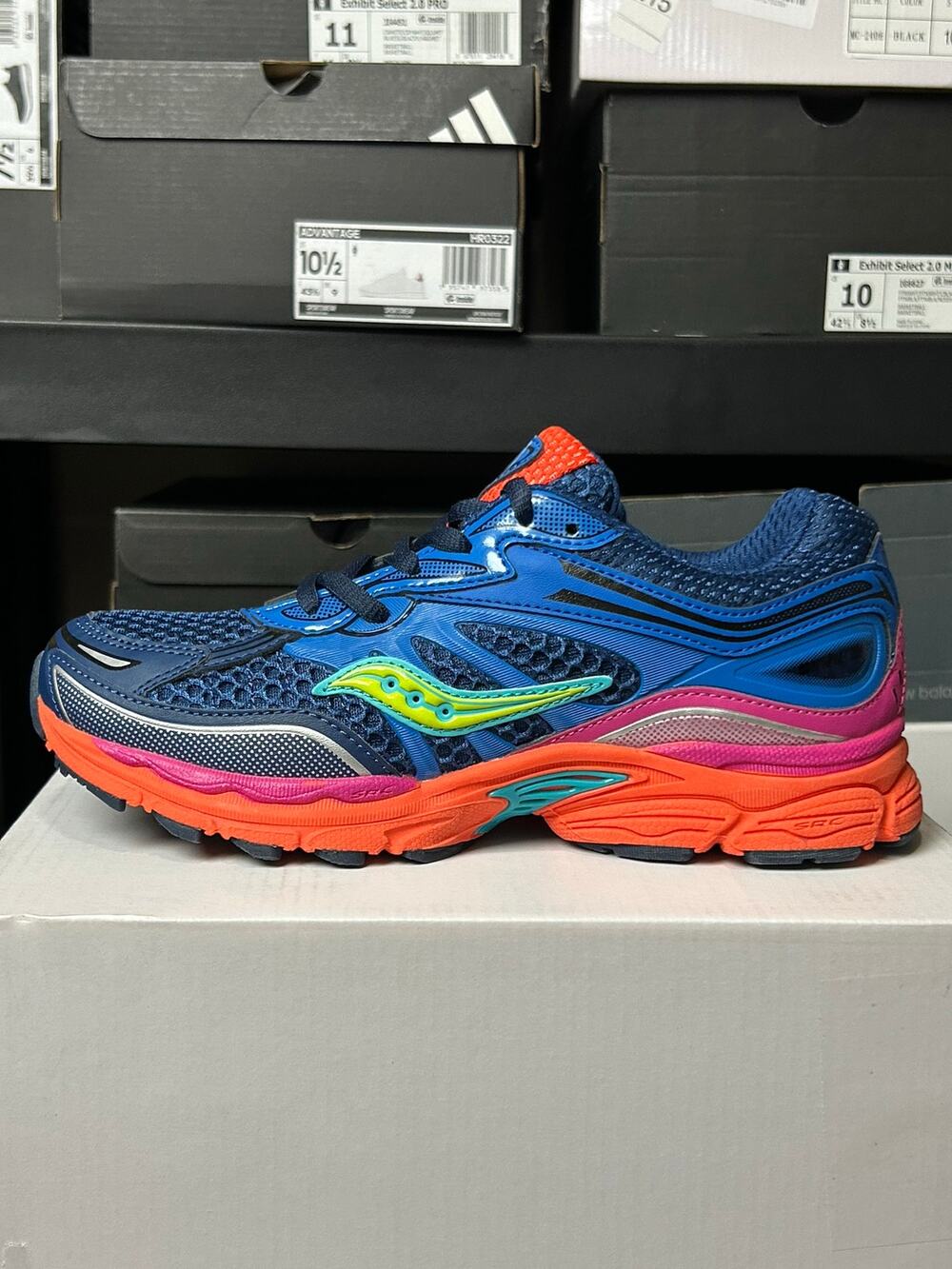 Saucony Progrid Omni 9 KDZ Navy / $90 Retail!! / Size 6.5 (5Y) / Brand New!!